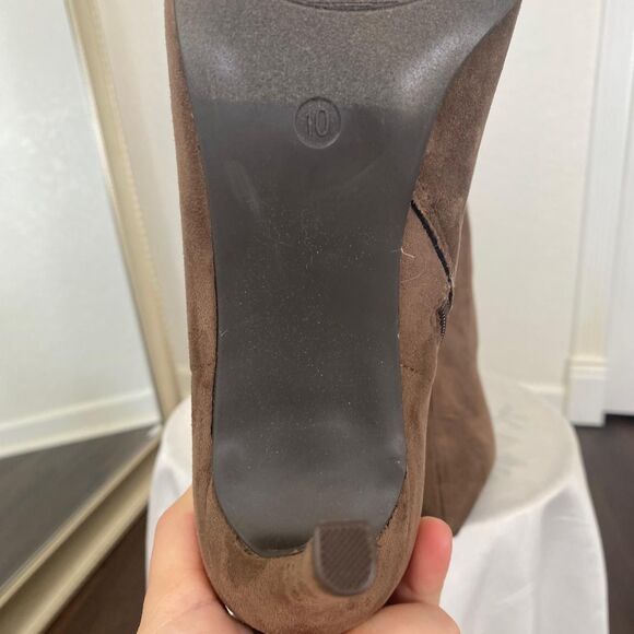 Sonoma NIB 90s Style Brown Faux Suede Stiletto High Heel Ankle Boots Size US 10 - Picture 5 of 9